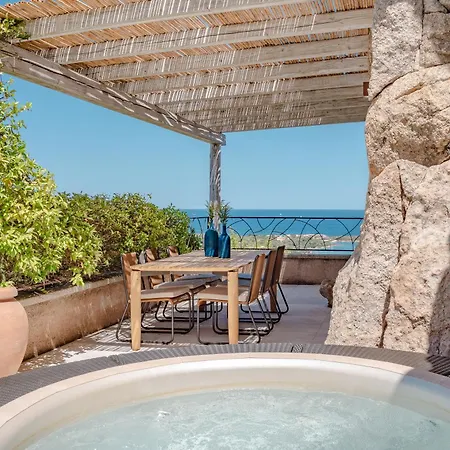 La Tiara Di Cervo Aparthotel